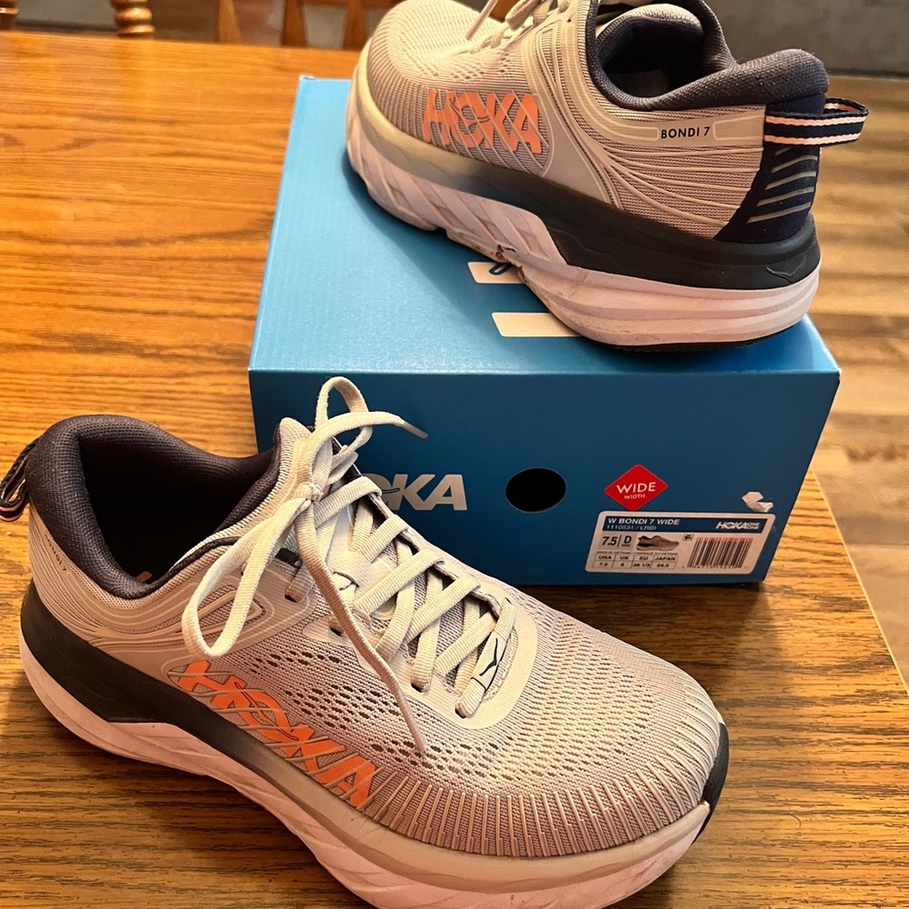 Hoka Bondi 7 Women's Shoes - Gray with Orange Highlights